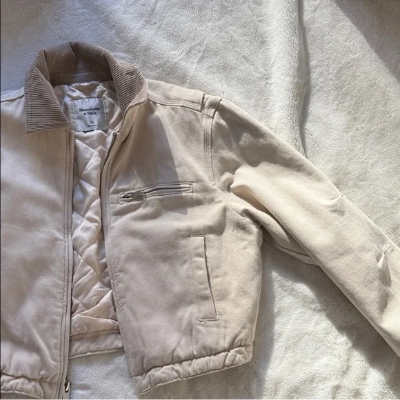 Beige Quilted Bomber Jacket - Picture 3 of 5